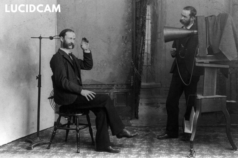 How Did Early Cameras Capture an Image