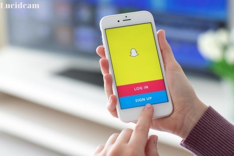 How to Upload Pictures on Snapchat Story