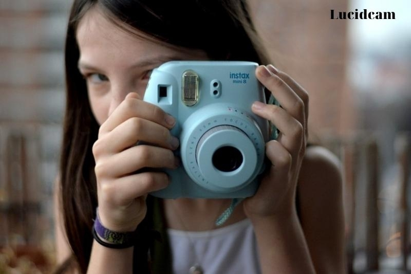 Tips to Take Great Pictures With Your Fujifilm Instax mini Camera